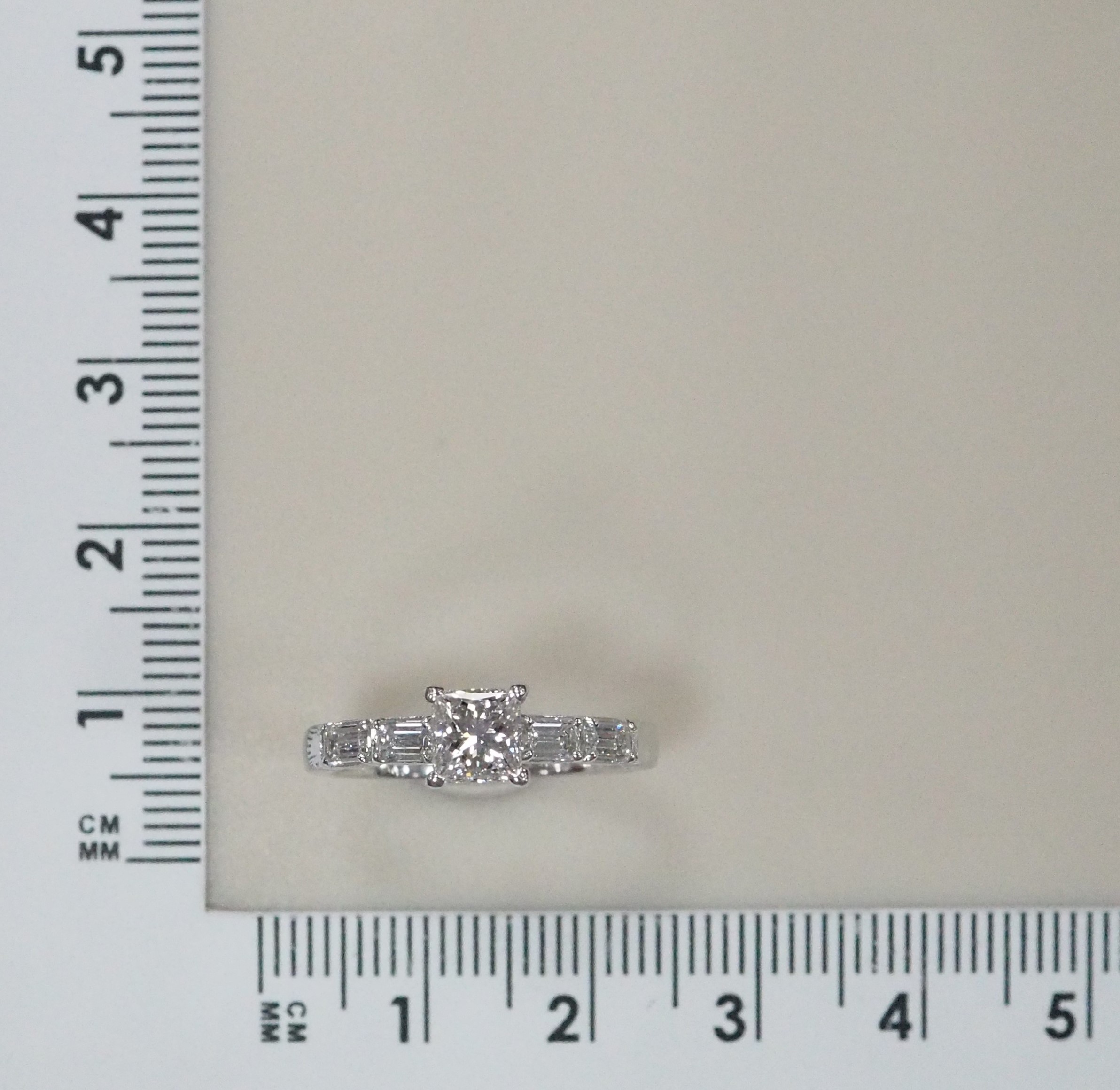 10311-000695 Кольцо (Au 585)